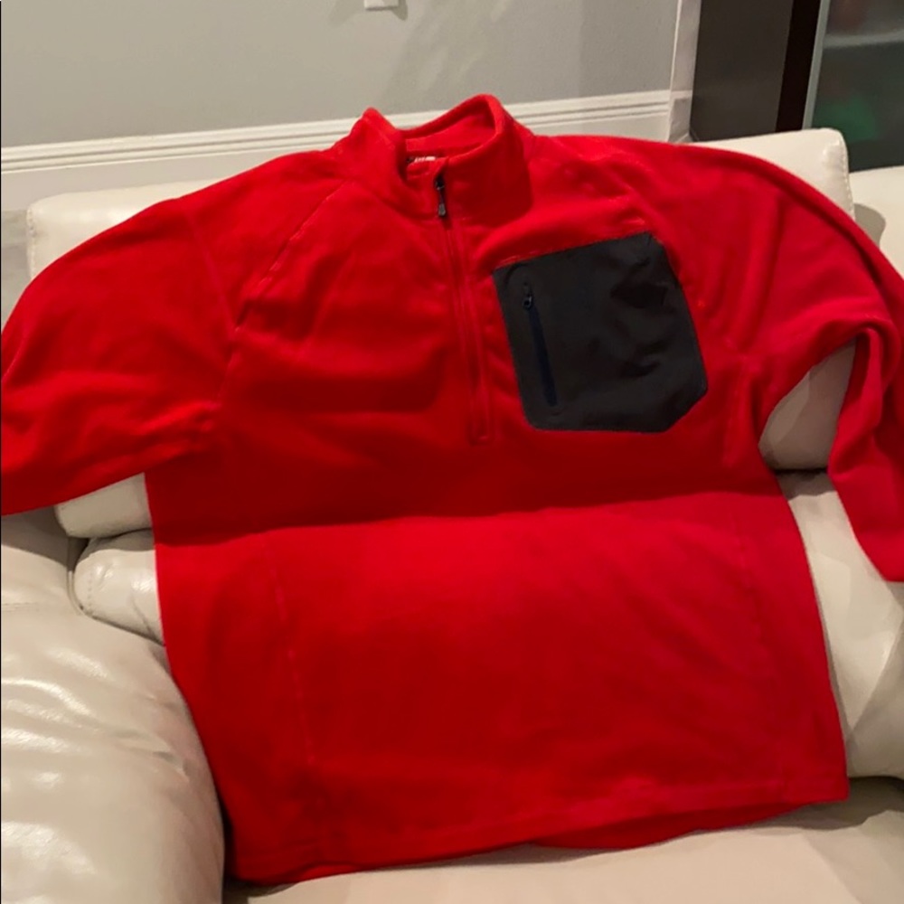 The north face fleece red